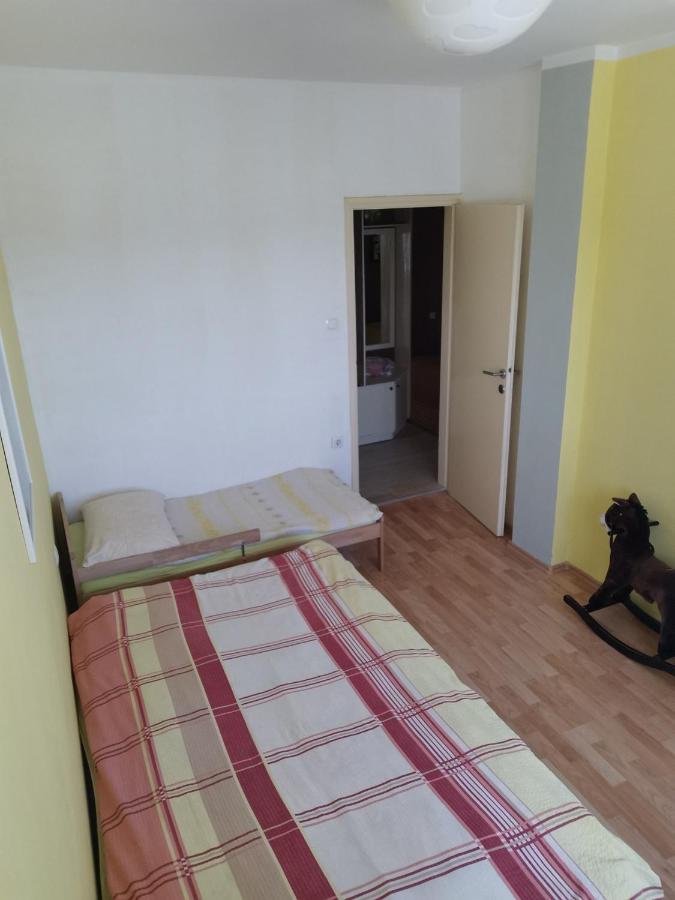 Apartmant Sandra - Big Terace And Free Parking Apartman Károlyváros Kültér fotó