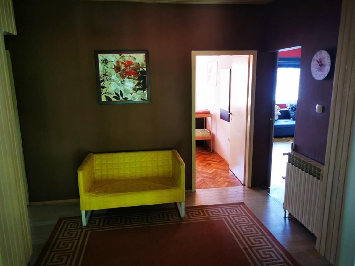 Apartmant Sandra - Big Terace And Free Parking Apartman Károlyváros Kültér fotó